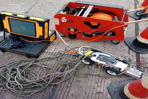 岳塘CCTV管道检测机器人